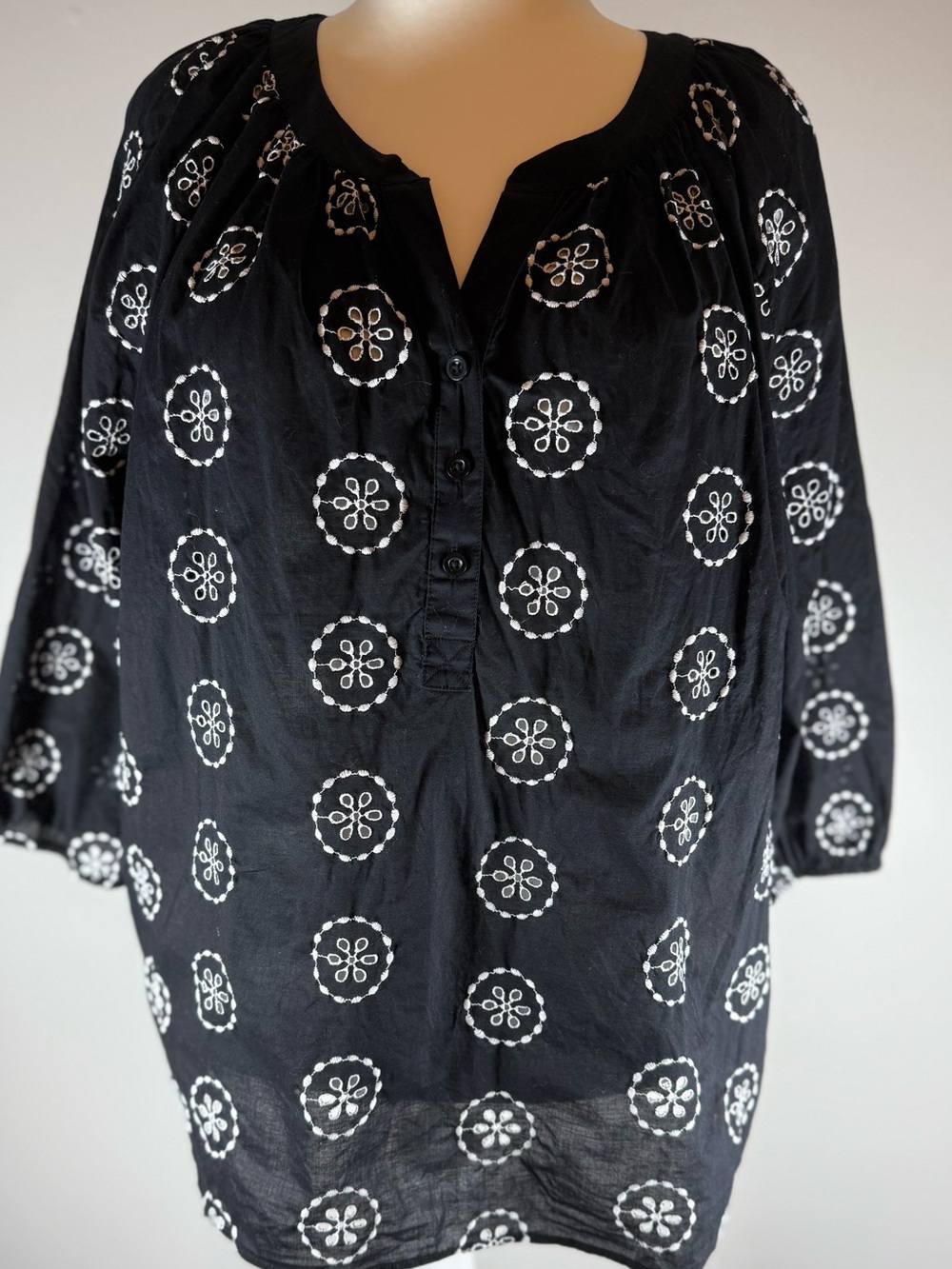 Lane Bryant Black and White 3/4 Sleeve Blouse Size 22
